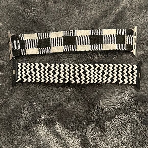 BLACK And White Pattern Wrist Band LOT (4 different ones) - Picture 1 of 2